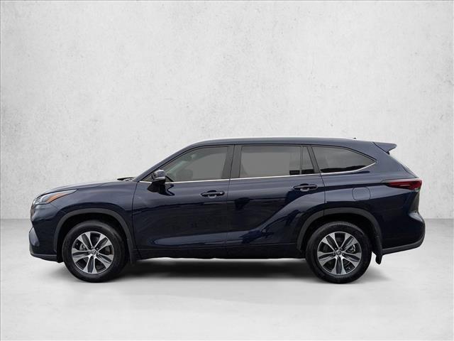 used 2024 Toyota Highlander car, priced at $39,674