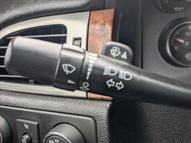 used 2007 Chevrolet Avalanche car, priced at $9,995