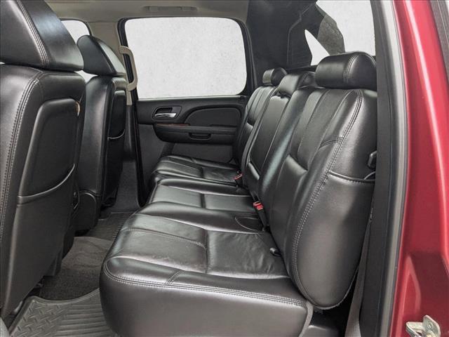 used 2007 Chevrolet Avalanche car, priced at $9,995