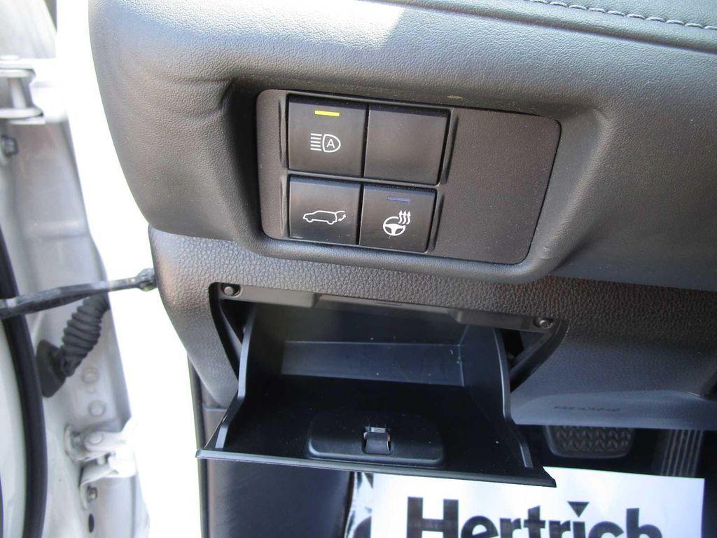 used 2021 Toyota Highlander car, priced at $28,797