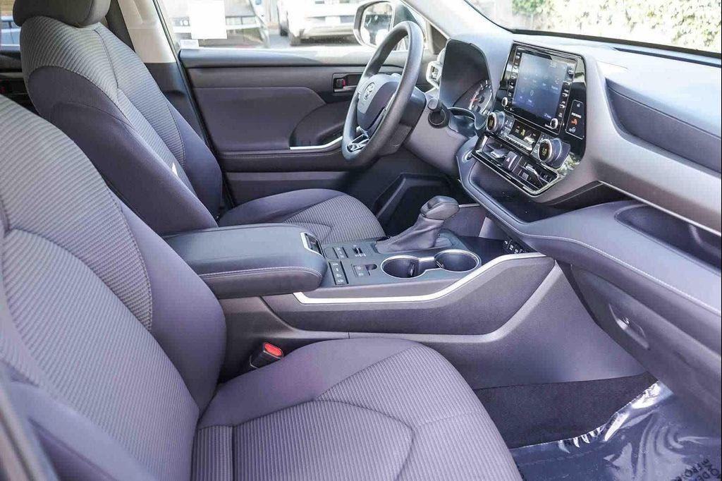 used 2020 Toyota Highlander car, priced at $25,077