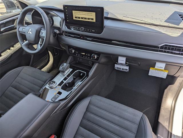new 2025 Mitsubishi Outlander car, priced at $42,285