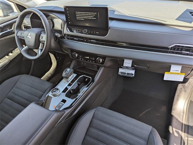 new 2025 Mitsubishi Outlander car, priced at $36,375