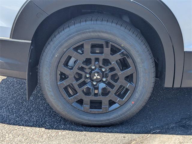 new 2025 Mitsubishi Outlander car, priced at $42,485