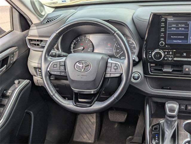 used 2021 Toyota Highlander car, priced at $28,559