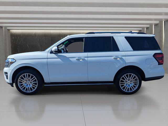 used 2024 Ford Expedition car, priced at $42,998