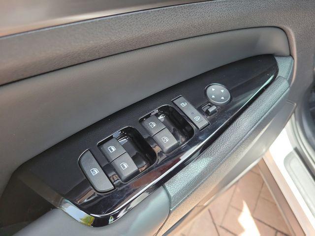 used 2025 Kia Sportage car, priced at $25,987