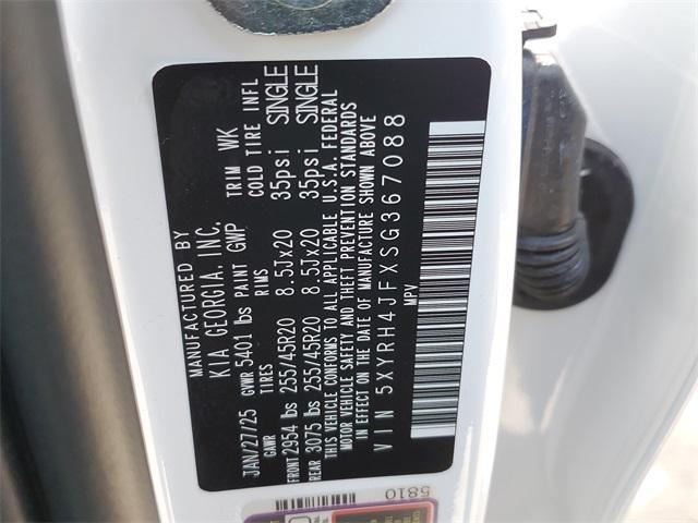 new 2025 Kia Sorento car, priced at $37,065