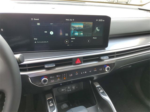 new 2025 Kia Sorento car, priced at $37,065