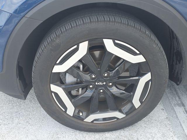used 2024 Kia Telluride car, priced at $33,697