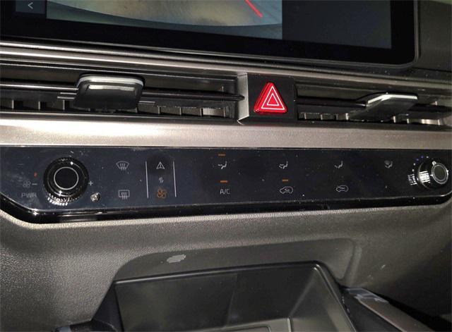 new 2026 Kia Sorento car, priced at $31,900