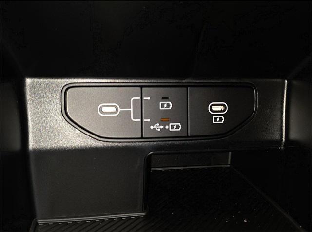 new 2026 Kia Sorento car, priced at $31,900