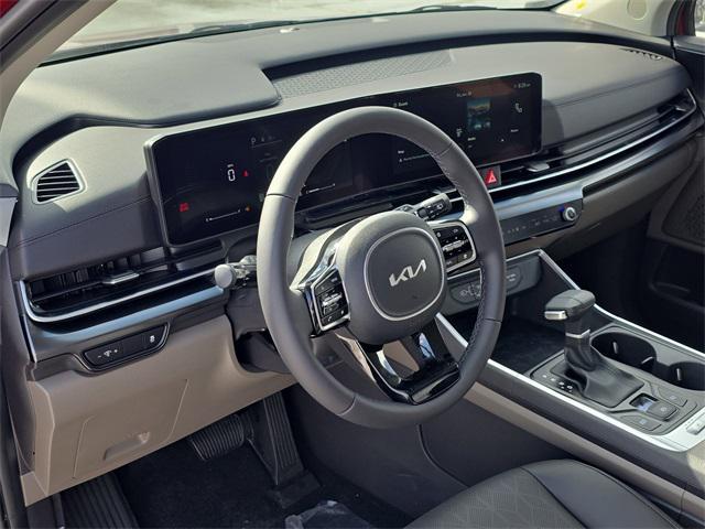 new 2025 Kia Carnival car, priced at $40,250
