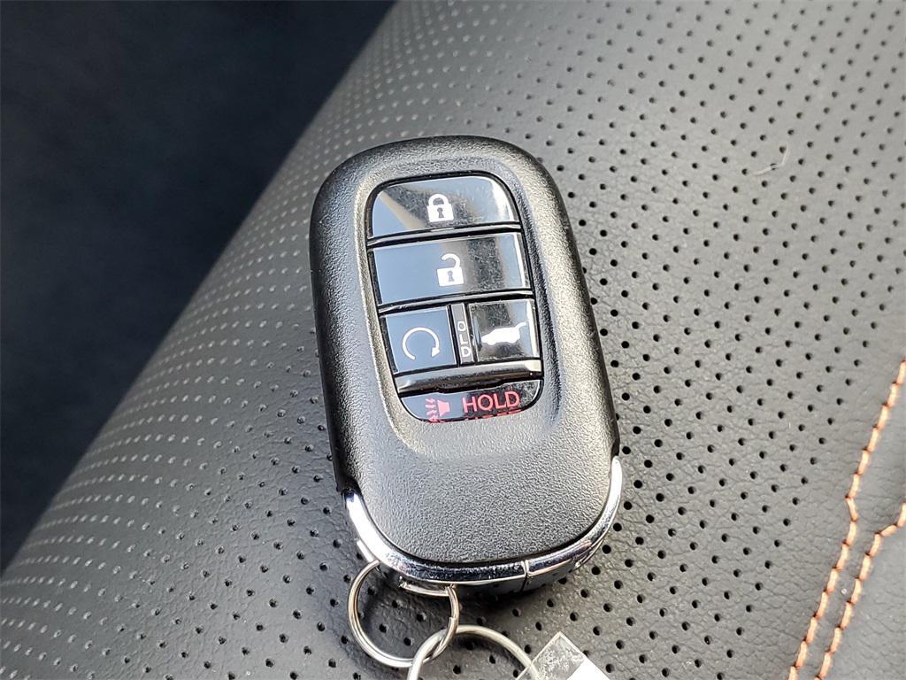 2023 Lunar Silver Metallic Honda CR-V Hybrid