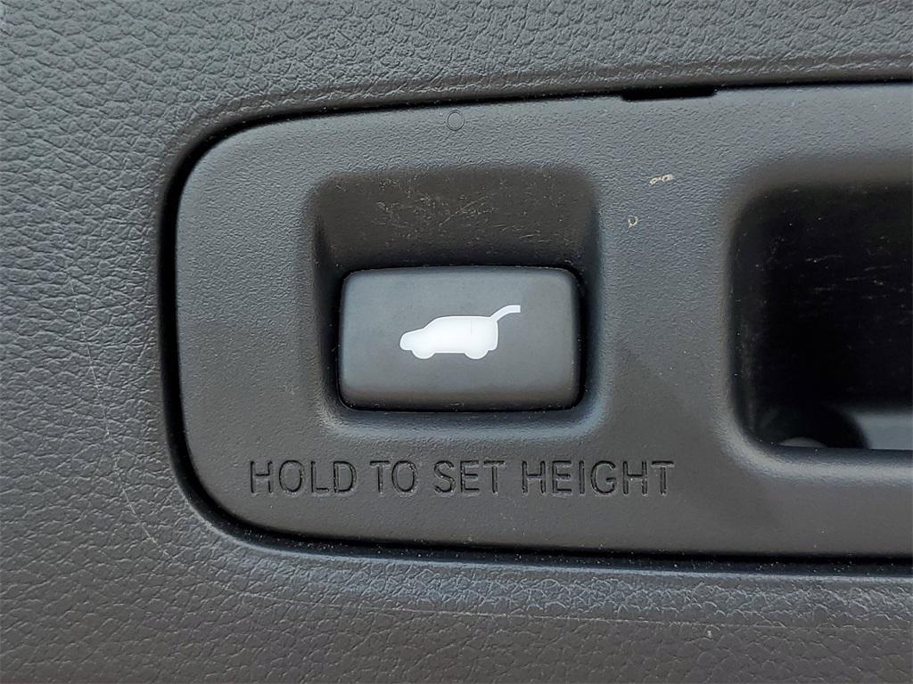 2023 Lunar Silver Metallic Honda CR-V Hybrid