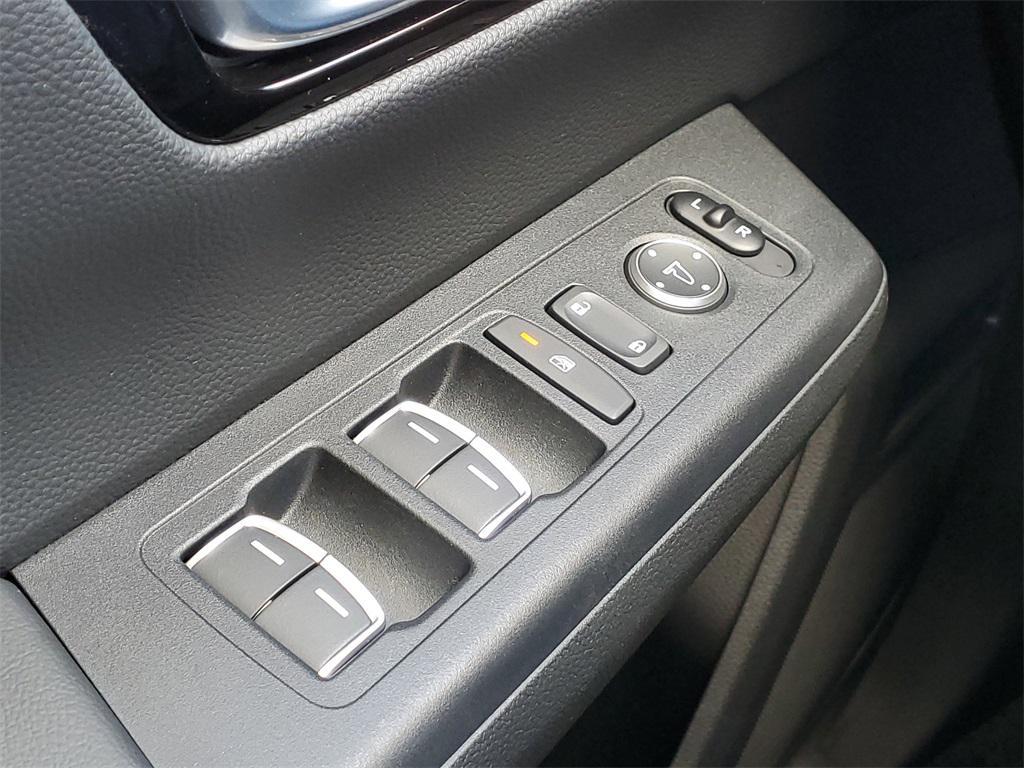 2023 Lunar Silver Metallic Honda CR-V Hybrid