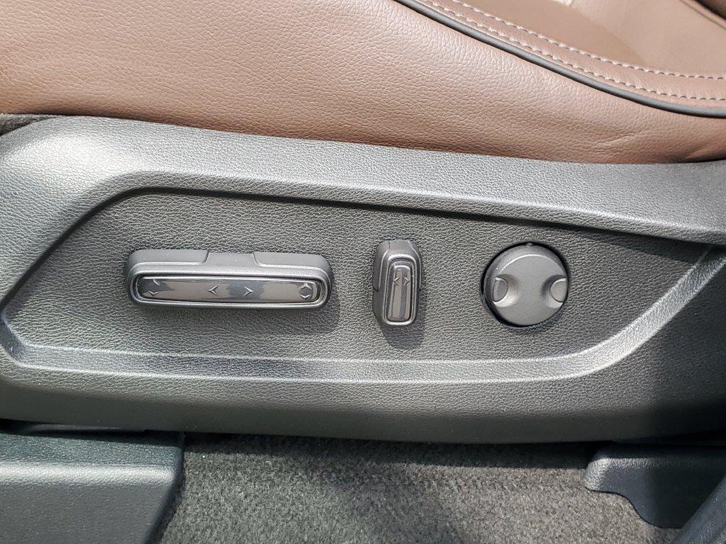 used 2023 Honda Pilot car, priced at $40,264