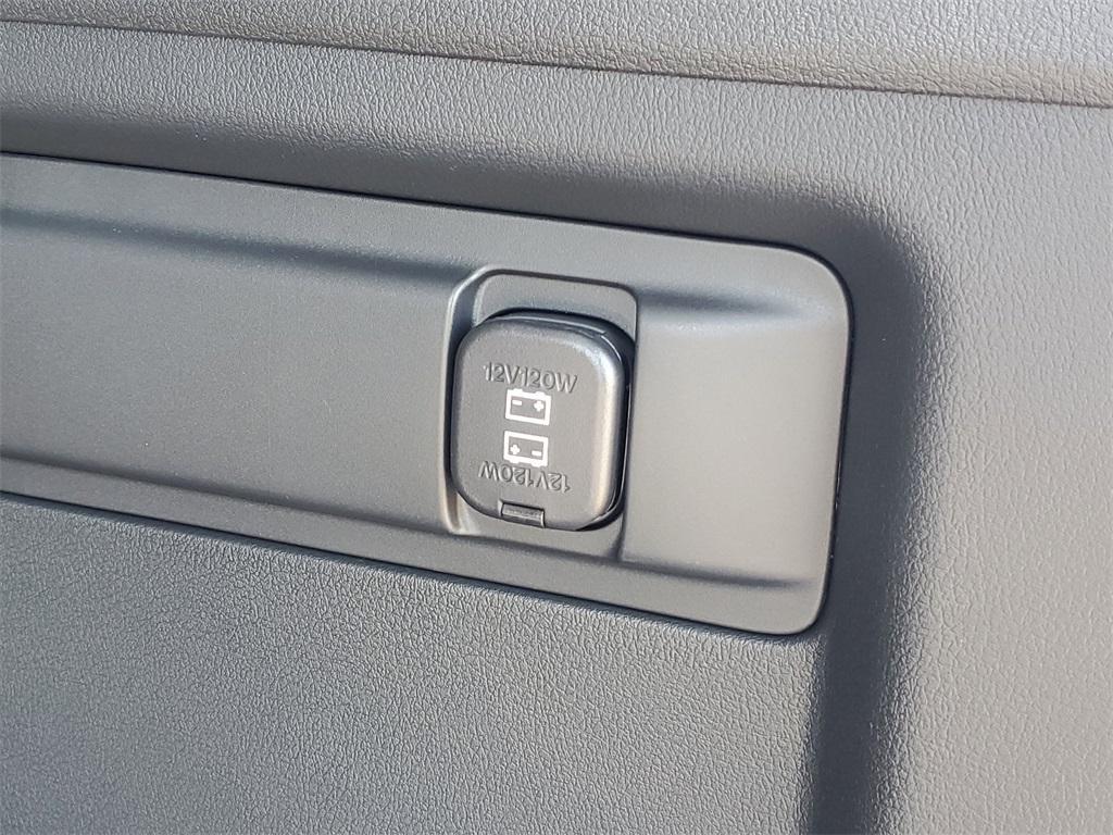 new 2025 Mazda CX-70 PHEV car, priced at $53,891