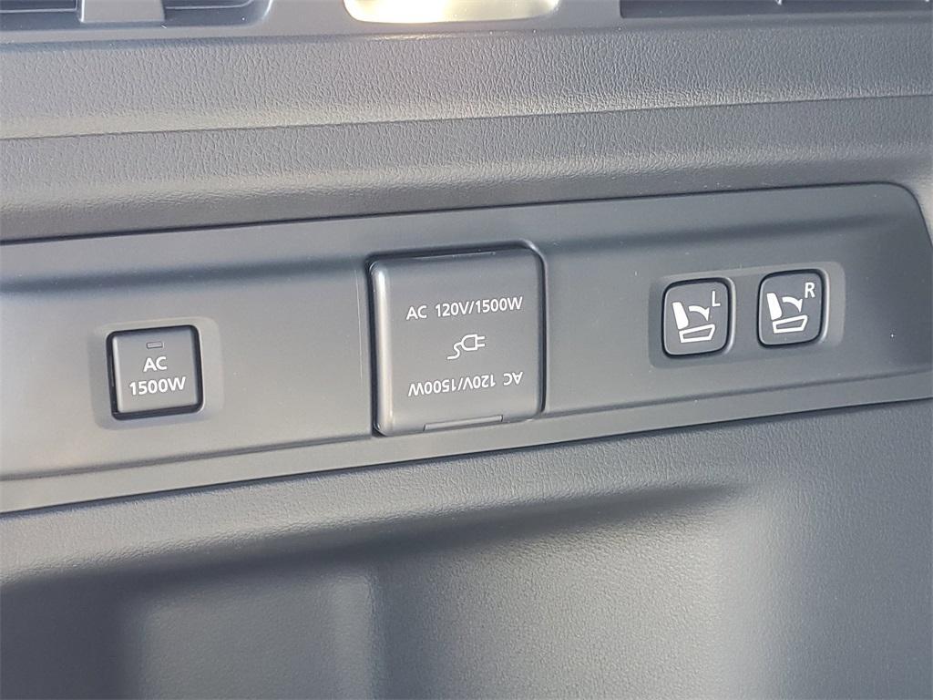 new 2025 Mazda CX-70 PHEV car, priced at $53,891