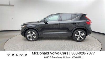 new 2025 Volvo XC40 car, priced at $34,530