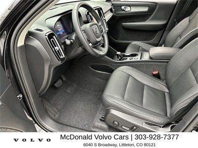 new 2025 Volvo XC40 car, priced at $34,530