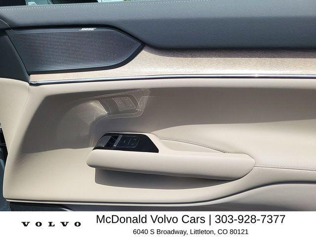 new 2025 Volvo EX90 car, priced at $82,073