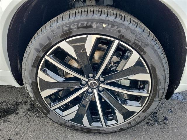 new 2026 Volvo XC90 car, priced at $71,825