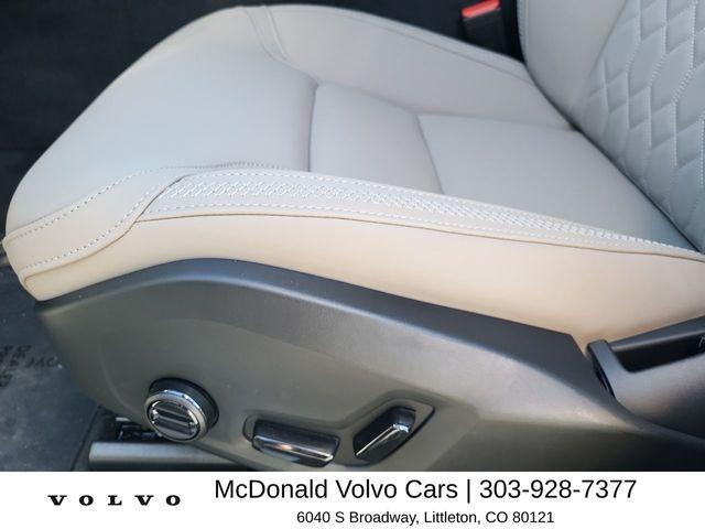 new 2026 Volvo XC60 car, priced at $59,974