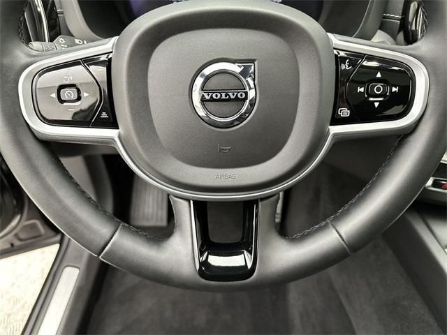 used 2022 Volvo XC60 Recharge Plug-In Hybrid car, priced at $37,389