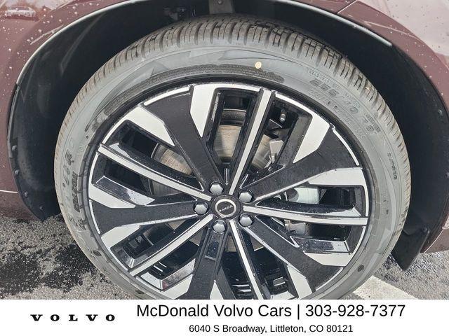 new 2026 Volvo XC60 car, priced at $69,069