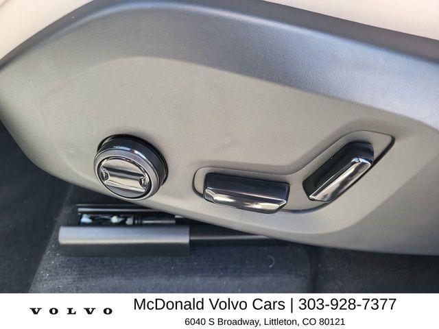 new 2026 Volvo XC60 car, priced at $58,105