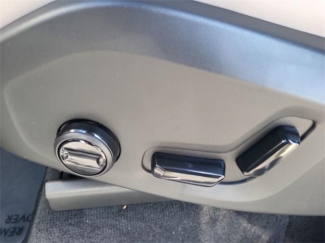 new 2025 Volvo EX90 car, priced at $86,349