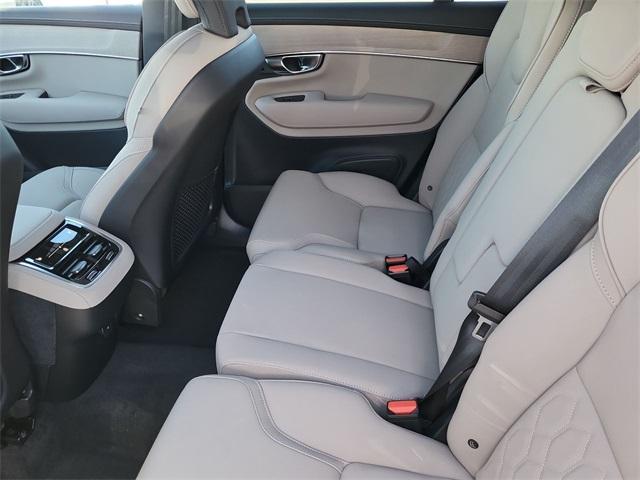 new 2025 Volvo EX90 car, priced at $86,349