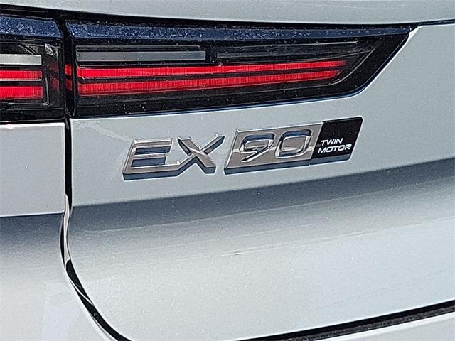 new 2025 Volvo EX90 car, priced at $84,749