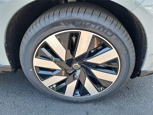 new 2025 Volvo EX90 car, priced at $84,749