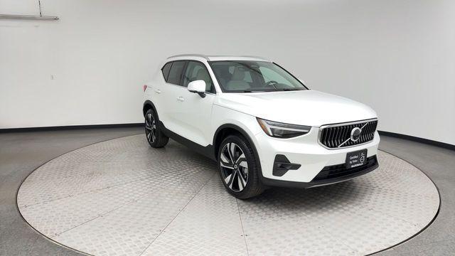 used 2023 Volvo XC40 car, priced at $37,059