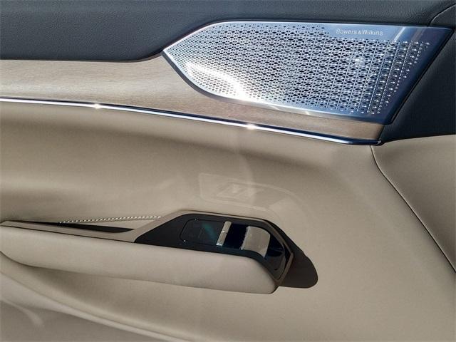 new 2025 Volvo EX90 car, priced at $86,899