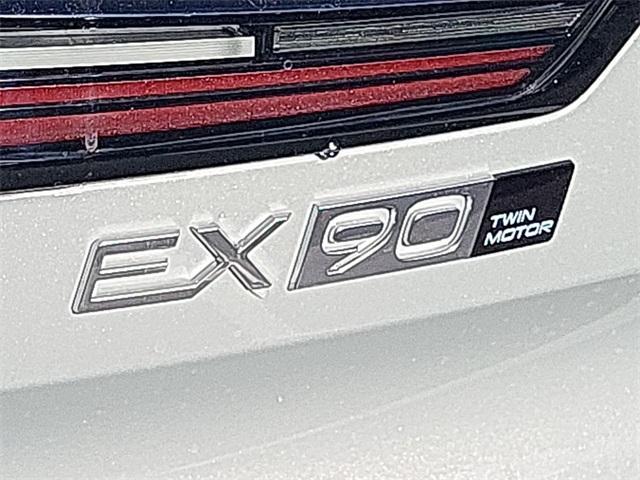 new 2025 Volvo EX90 car, priced at $86,899