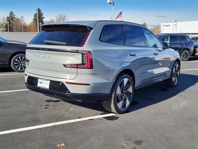 new 2025 Volvo EX90 car, priced at $86,899