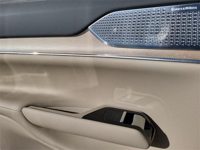 new 2025 Volvo EX90 car, priced at $86,899