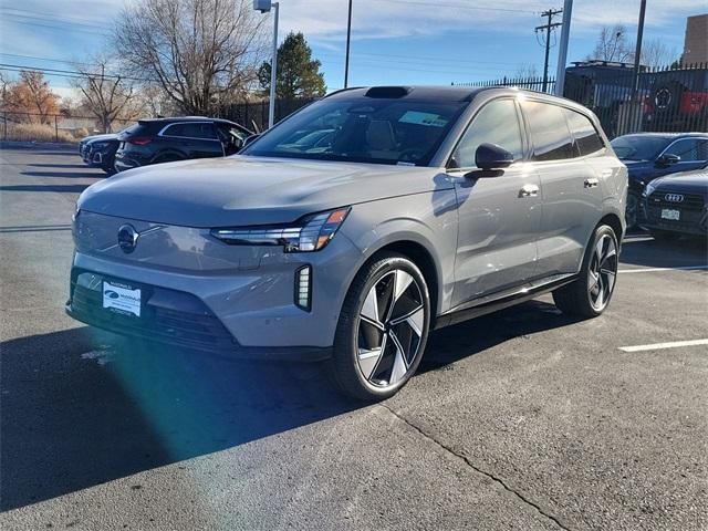 new 2025 Volvo EX90 car, priced at $86,899