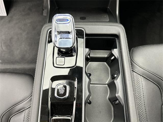 new 2025 Volvo XC90 car, priced at $65,311