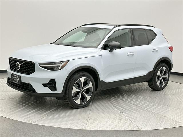 used 2025 Volvo XC40 car, priced at $30,559