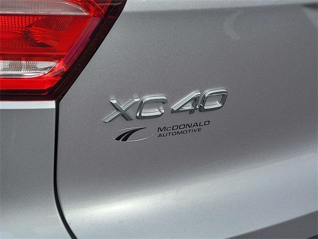 new 2026 Volvo XC40 car