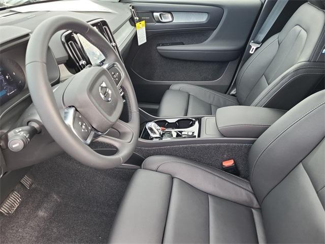 new 2026 Volvo XC40 car