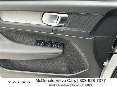 new 2025 Volvo XC40 car, priced at $38,187
