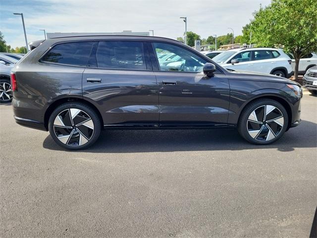 new 2025 Volvo EX90 car, priced at $86,943