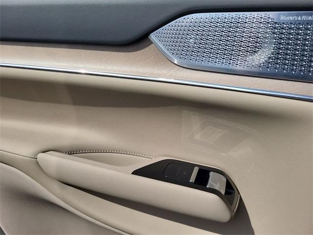 new 2025 Volvo EX90 car, priced at $86,943