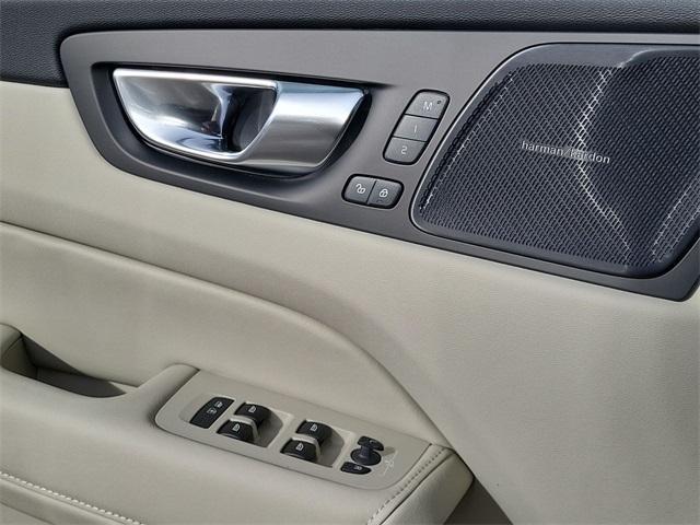 new 2026 Volvo XC60 car, priced at $63,935