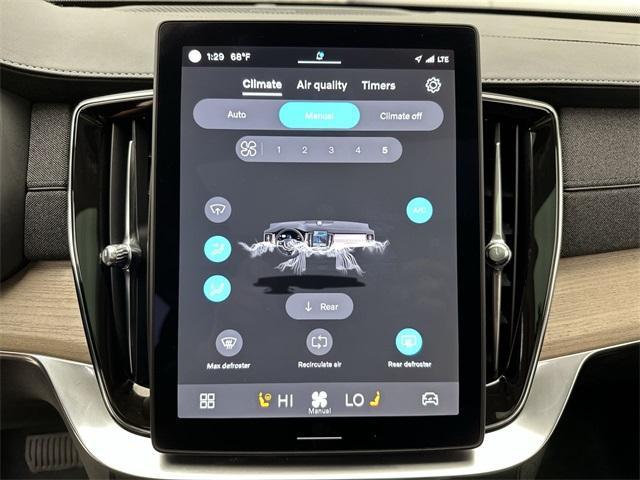 new 2025 Volvo XC90 car, priced at $65,311